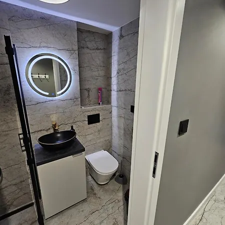 Apartament Z Jacuzzi Klimatyzacja Prywatny Parking Radom Exterior photo