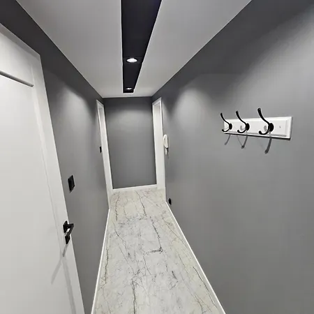 Apartament Z Jacuzzi Klimatyzacja Prywatny Parking Radom Exterior photo