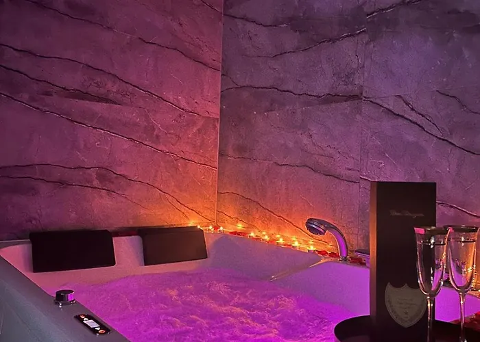 Apartament Z Jacuzzi Klimatyzacja Prywatny Parking