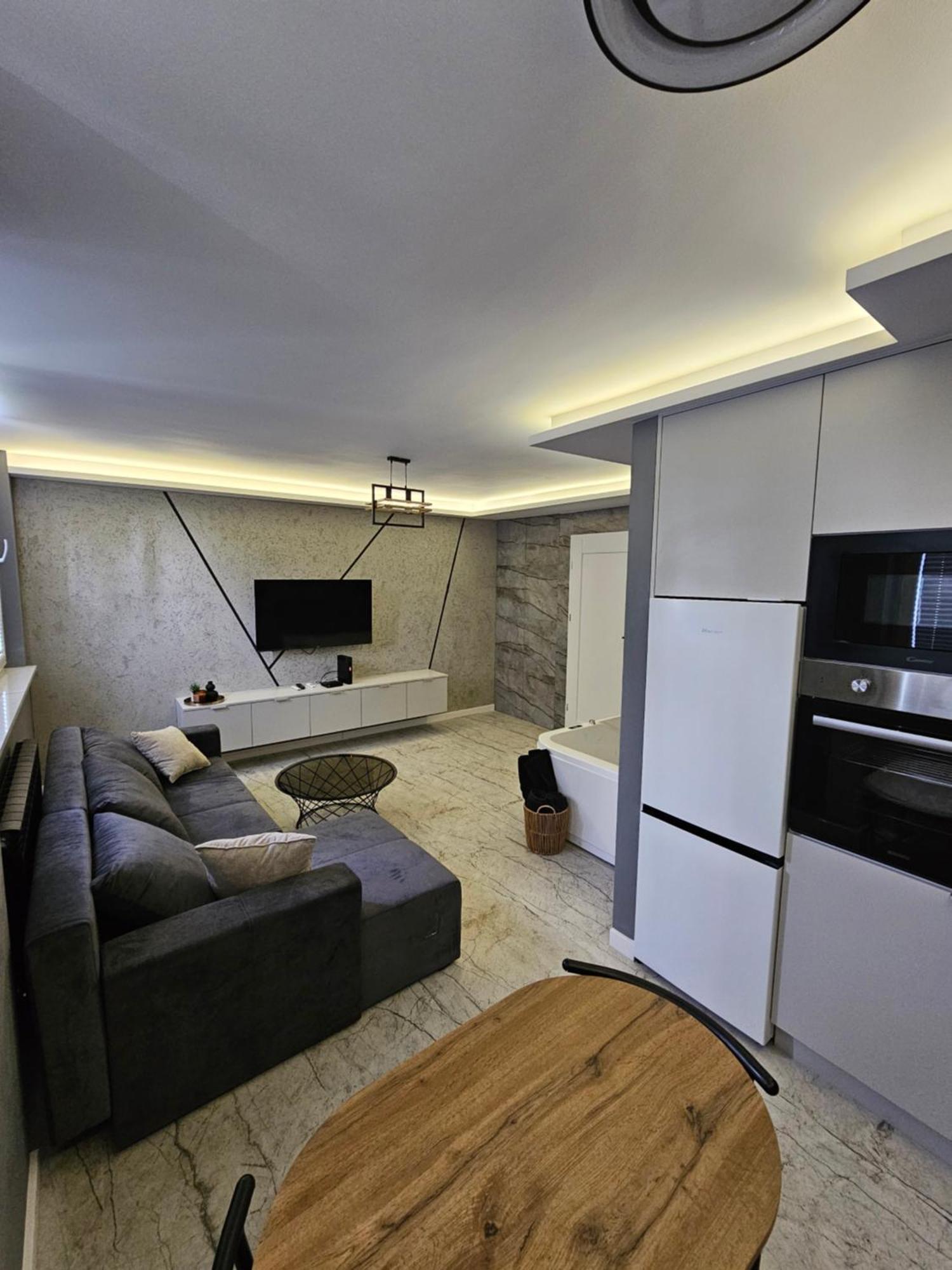 Z Jacuzzi Klimatyzacja Prywatny Parking Apartment